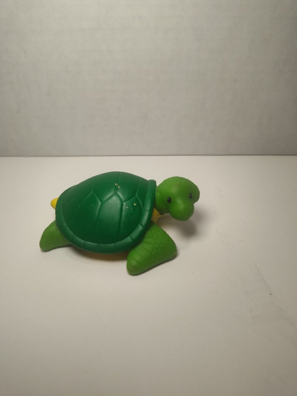 Fisher Price Little People Turtle FHC48 Green Yellow 2017 2018 Animal Figure